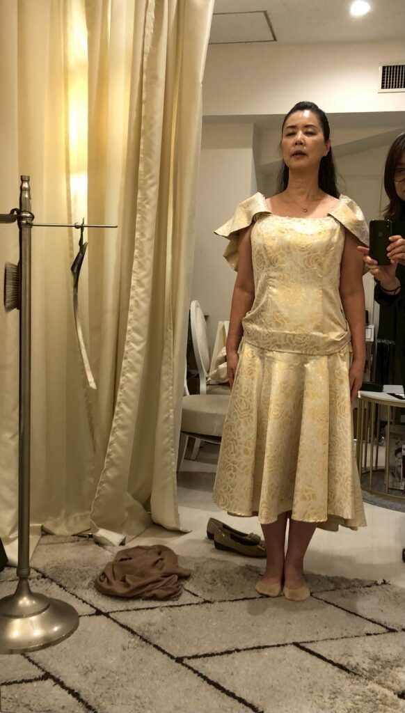 お直し前のフラダンス衣装の画像