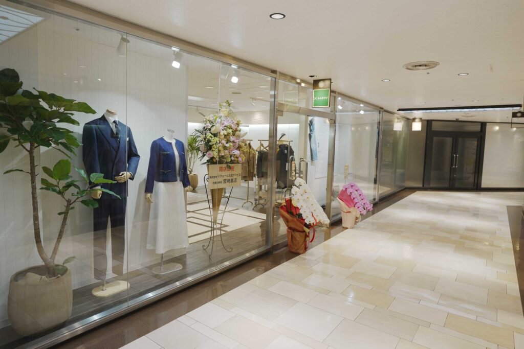 サルト福岡、店内の様子