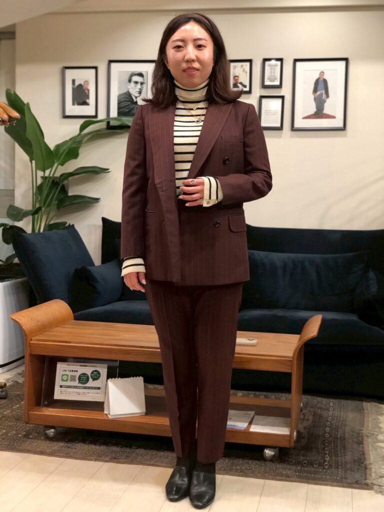 メンズスーツからレディースへのリメイク事例