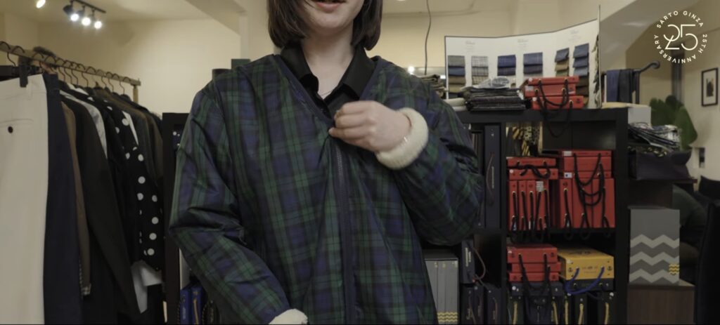 取り外しできる裏地の画像（チェックの面）