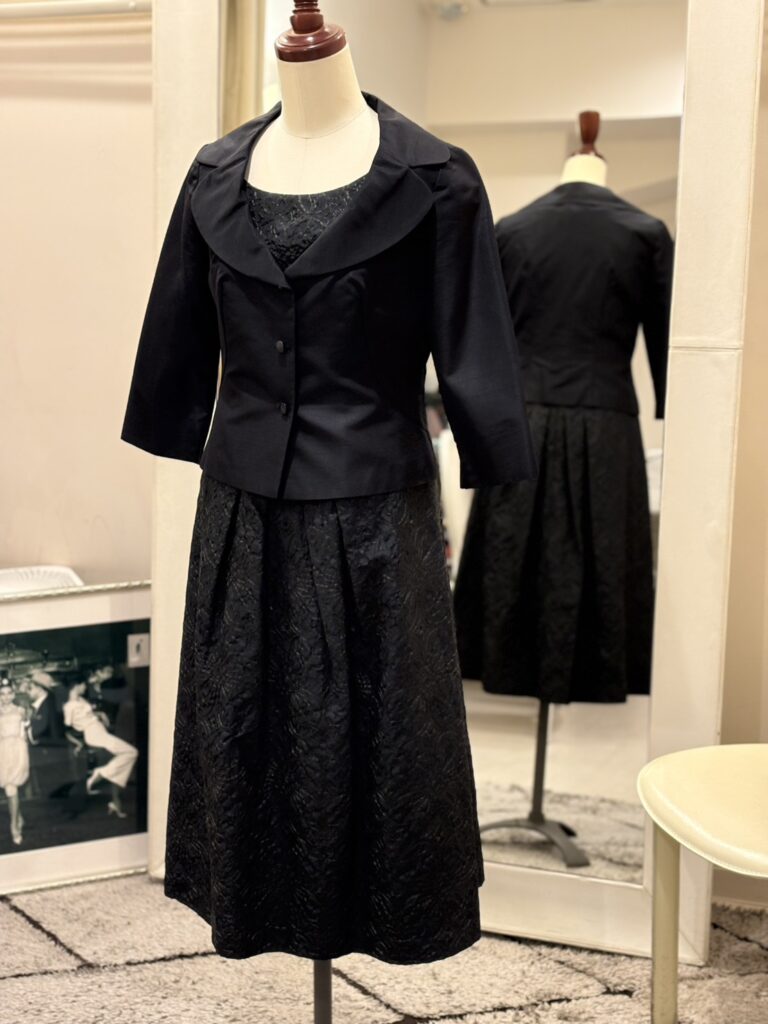 お直しする前の2ピースのワンピースの画像